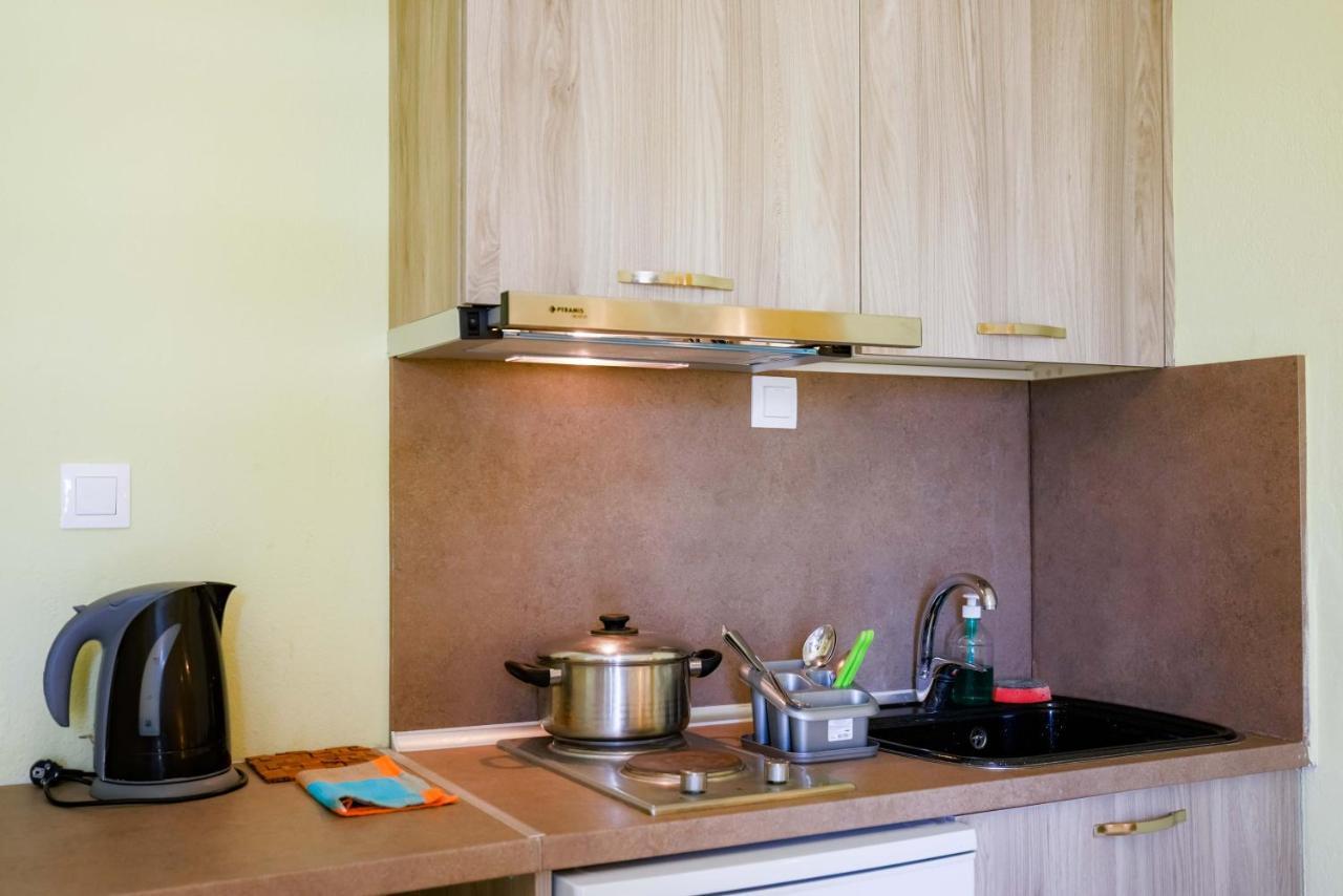 Dionisos Apartments 팔랄리아 디오니시우 외부 사진