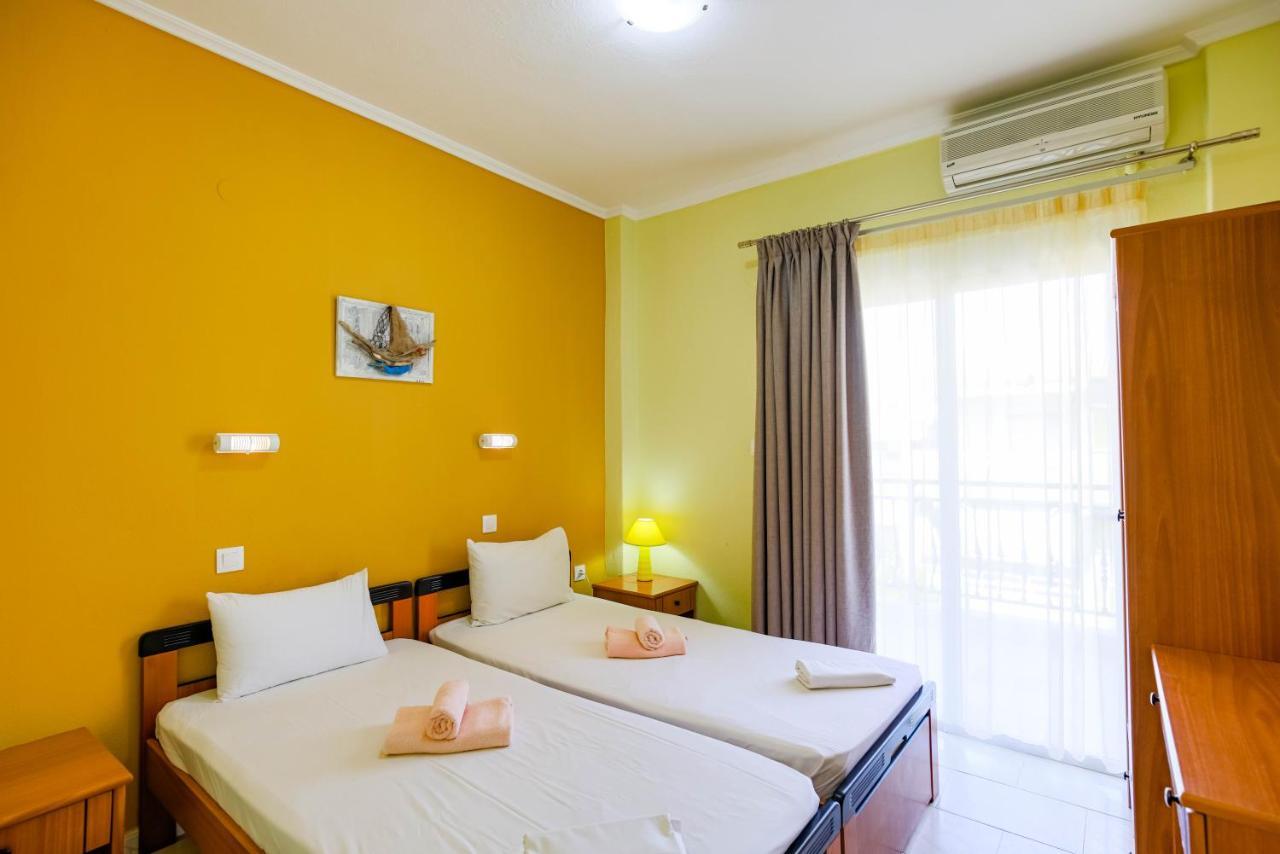 Dionisos Apartments 팔랄리아 디오니시우 외부 사진