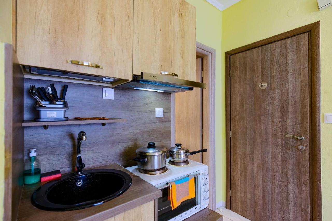 Dionisos Apartments 팔랄리아 디오니시우 외부 사진